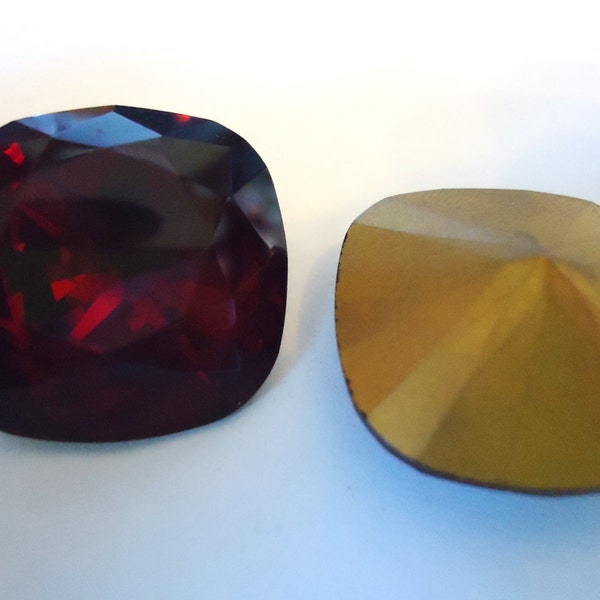 Vintage Crystal Glass Garnet Dark Red colour cushion faceted foiled rhinestone approx 20mm glass jewel-1 piece for jewellery making vintage