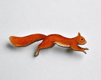 Leaping Red Squirrel Brooch - Illustrated Wooden Jewellery