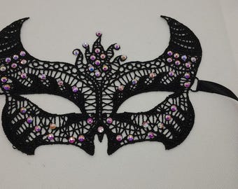 Masque de mascarade en dentelle et strass : Demi-masque d'Halloween noir