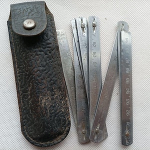 Metro pieghevole d'epoca, strumento di misurazione tascabile dell'URSS, righello pieghevole, oggetto da collezione del fabbro, misuratore di estensione antico da collezione
