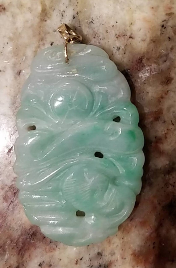 Carved jade pendant/Vintage, carved jade pendant w