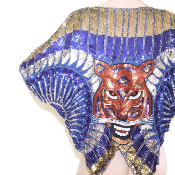 70s 80s beaded sequined novelty tiger trophy top,… - image 10