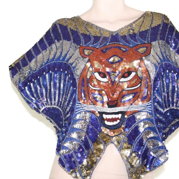 70s 80s beaded sequined novelty tiger trophy top,… - image 5
