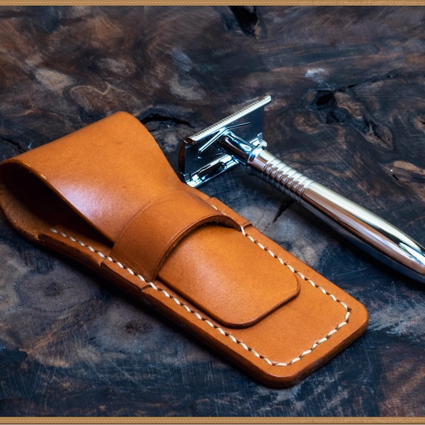 Razor case made of leather in cognac color