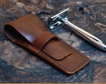 Razor case made of leather in dark brown color