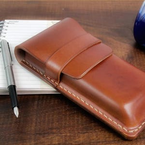 Elegant Spanish Brown Leather Pen Case – Professional & Stylish Accessory for Businessmen