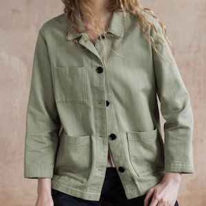 Organic denim workwear chore jacket garden room green imagem 1