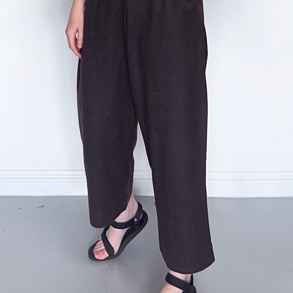 Surplus wool ankle length barrel leg trousers in brown