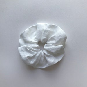 Scrunchie lino blanco imagen 1