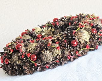 Winter Christmas wreath  - Wall decoration - Door wreath - Pinecone art,  Brown Red White