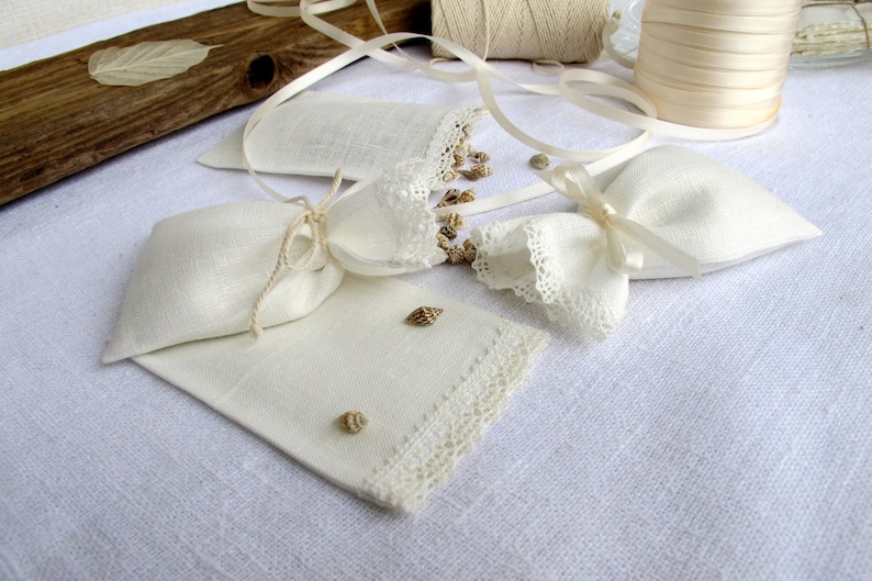 sachets fabric gift bags Bridal-Showers-favors Ivory 10 pcs Small linen bags Candy bags
