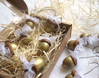 Gold&White acorns for wedding favors Acorn ornaments Christmas tree ornament Home decor Christmas gift wrap, set