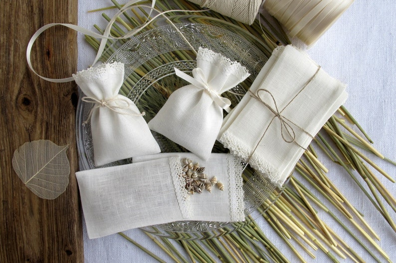 sachets fabric gift bags Bridal-Showers-favors Ivory 10 pcs Small linen bags Candy bags