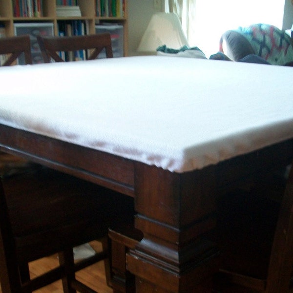 Fitted fleece cover for table up to 84 inches long and up to 54 inches wide