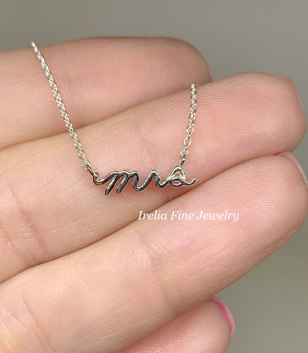 Sterling Silver Tiny Mrs Script Pendant, Size 15x4.47 Mm, Comes With 18