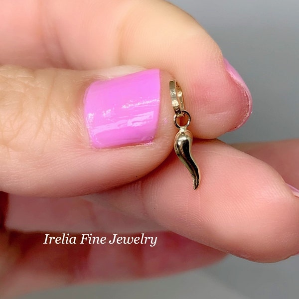 SALE Super Tiny 14k Yellow Gold Italian Sicilian Horn Pendant hollow, size 12 x 3 mm | Gold | Italian Horn Jewelry | TINY HORN | Cronicello