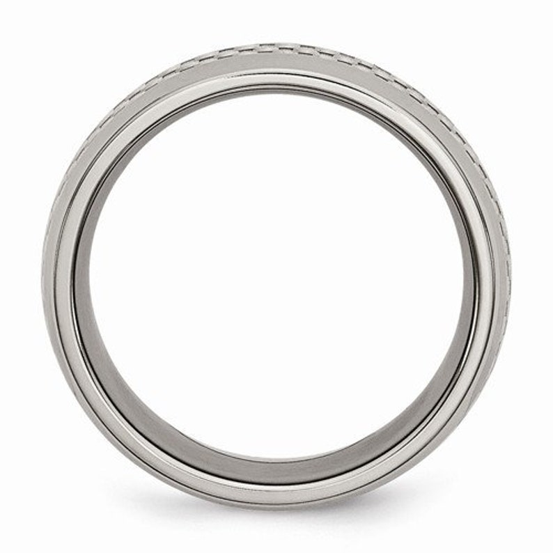 Men/'s Titanium Polished With Grey Carbon Fiber Inlay 8mm Band