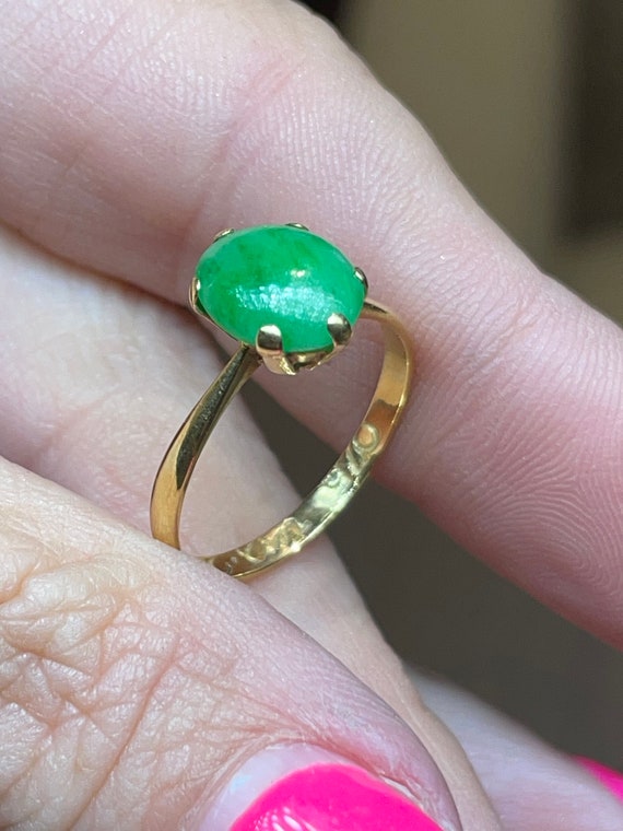 Vintage 18k gold Jade Ring - Ring Size 6 | Solid … - image 2