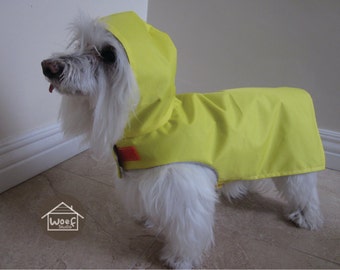 Dog clothing - Vinyl Hooded Raincoat with full lining and leash hole