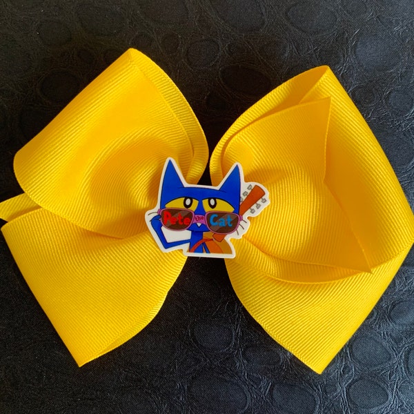 Pete the Cat Hair Bow 5”