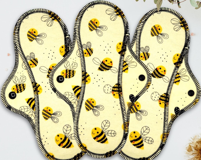 Reusable Cloth Pad - Midi Pad For Regular Flow - Cotton Flannel - 8″ to 14″ - Bees
