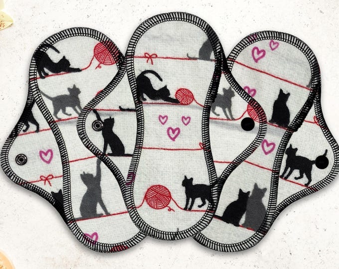 Reusable Cloth Pad - Light Pad - Cotton Flannel - 6" To 9" - Cats And Yarn