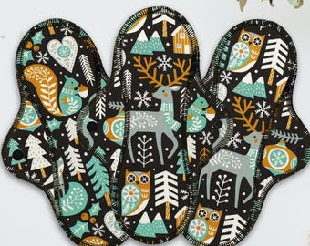 Reusable Cloth Pad - Midi Pad For Regular Flow - Cotton Flannel - 8″ to 14″ - Winter Woodland Animals