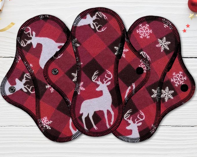 Reusable Cloth Pad - Light Pad - Cotton Flannel - 6" To 9" - Reindeer
