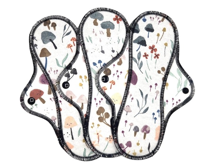 Organic Reusable Cloth Pad - Midi Pad For Regular Flow - Cotton Flannel - 8″ to 14″ - Mushrooms