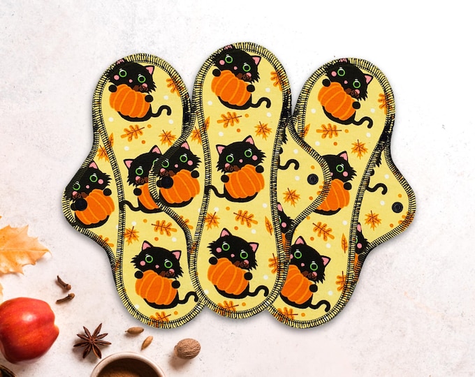 Reusable Cloth Pad - Midi Pad For Regular Flow - Cotton Flannel - 8″ to 14″ - Cats And Pumpkins