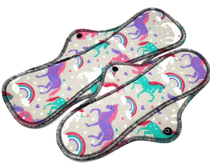 Reusable Cloth Pad - Midi Pad For Regular Flow - Cotton Flannel - 8″ to 14″ - Unicorns And Rainbows