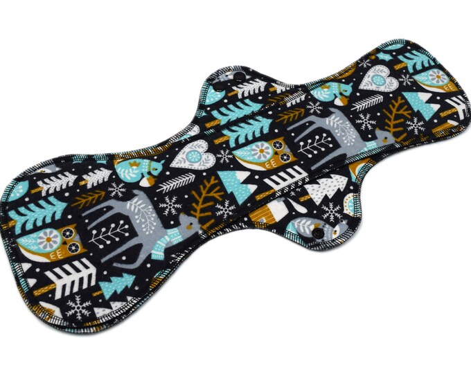 18" Extra Coverage Cloth Pad, XL Pad, Leakproof Cotton Flannel Menstrual Pads for Very Heavy Flow, Postpartum, Overnight - Winter Animals