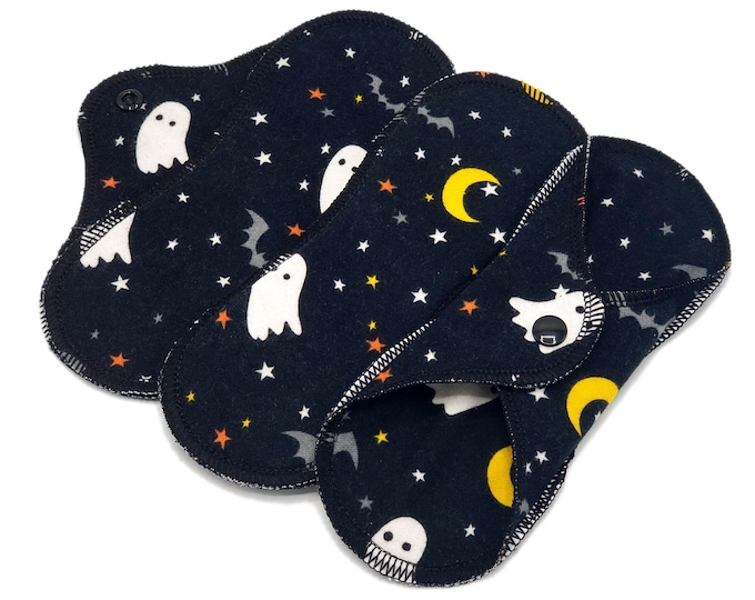 Reusable Cloth Pad - Light Pad - Cotton Flannel - 6" To 9" - Cute Ghosts
