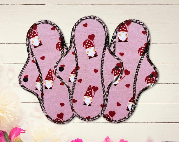 Reusable Cloth Pad - Midi Pad For Regular Flow - Cotton Flannel - 8″ to 14″ - Valentines Gnomes