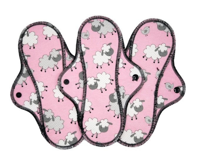 Reusable Cloth Pad - Midi Pad For Regular Flow - Cotton Flannel - 8″ to 14″ - Sheep