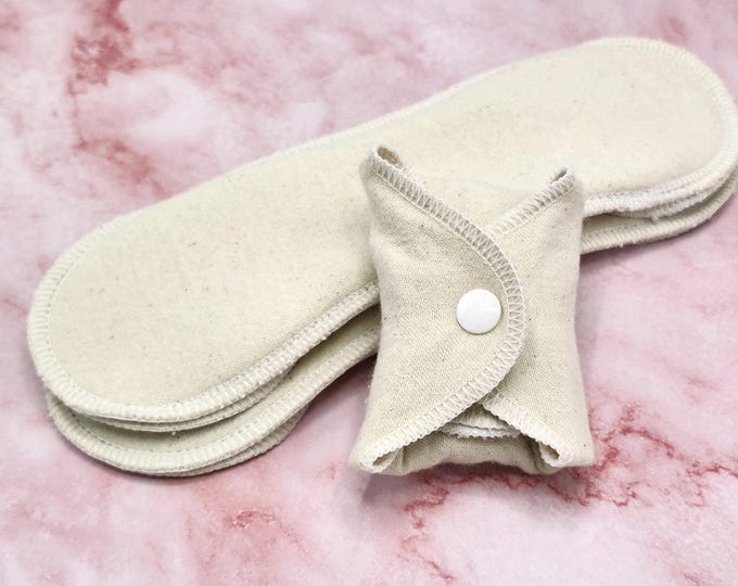 Organic Reusable Cloth Pad - Midi Pad For Regular Flow - Cotton Flannel - 8″ to 14″ - Unbleached White