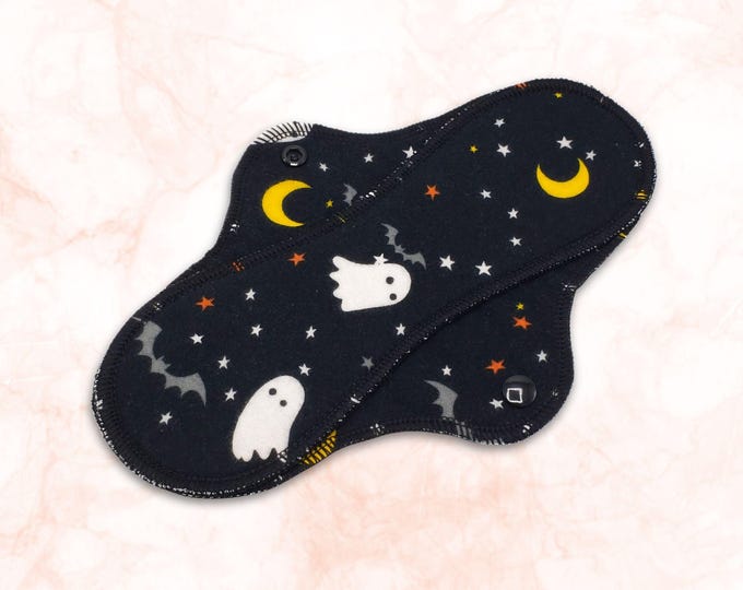 Reusable Cloth Pad - Midi Pad For Regular Flow - Cotton Flannel - 8″ to 14″ - Ghosts