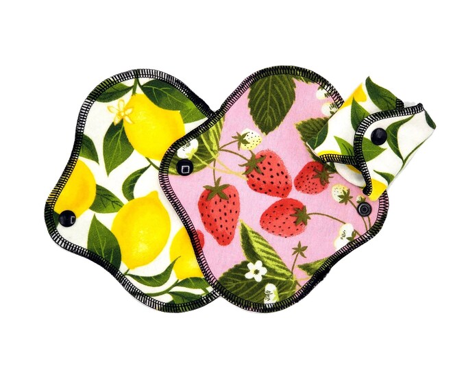Reusable Panty Liner - Daily Liner - Cotton Flannel - 6" To 9" - Lemons And Strawberries