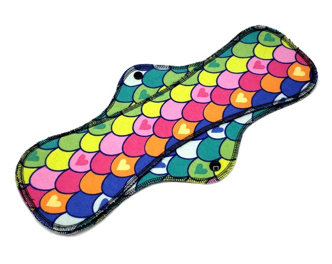 Reusable Cotton Flannel Menstrual Cloth Pad for Medium to Heavy Flow, Overnight or Postpartum, Sanitary Napkin - Cute Hearts | RegularWings