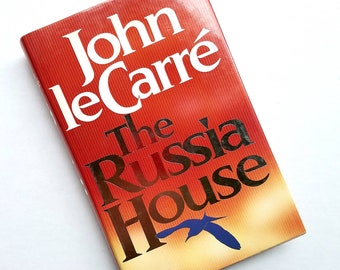 The Russia House. John Le Carre. First British edition. 1989.  Hodder & Stoughton.  Spy novel. Iron curtain. Suspense novel.