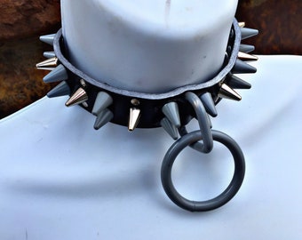 Gray/Silver Large Ring Spiked Collar