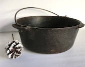 Griswold Wagner Ware Cast Iron Dutch Oven with Handle 5 Quart Griswold Dutch Camp Model B No Lid