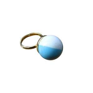 Vintage 60s Ring Space Age MOD Aqua Blue White Gum Ball Twiggy Era Style Plastic Bauble Orb Mounted