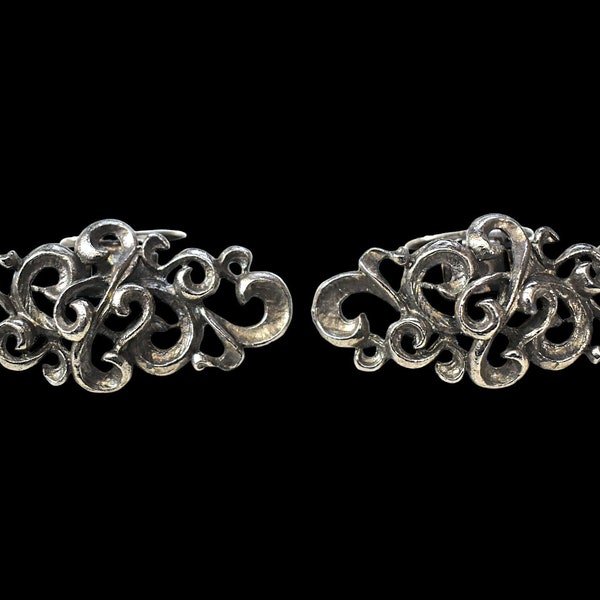 Vintage 50s Shoeclips Musi Baroque Scroll Swirled Filigree Aged Silvertone Wide Shoe Clips