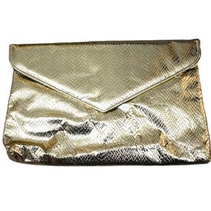 Bolso de mano vintage de los años 60, estilo era espacial, dorado metalizado, lamé, imitación de piel de reptil, estampado de serpiente, estilo Hollywood Glam, para cóctel, tipo sobre, para hombro.