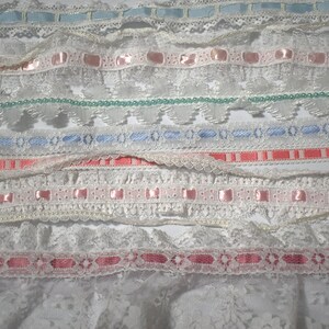 Vintage 60er Jahre Besatz Pastell Weiß Floral Öse Spitze Satinband Nähen Rock Vorhang Borte Saum Finish Puppenkragen Details Lot
