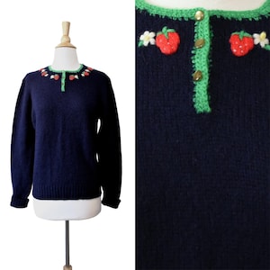 Vintage 80-tals tröja gör 50-tals LL Bean mörkblå söt garnbroderad nyhet jordgubb Shetland ulltröja