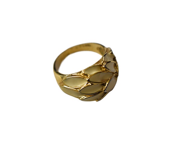 Vintage Enameled Ring 80s Cream Enameled 18kgf Go… - image 4