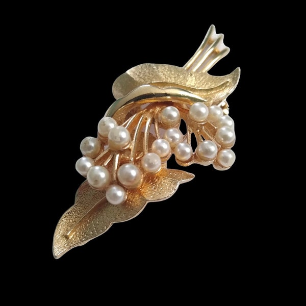 Vintage 50s Brooch Coro Mid Century Leaf Swag Faux Pearl Berries Cluster Cocktail Fancy Pin 3+ in