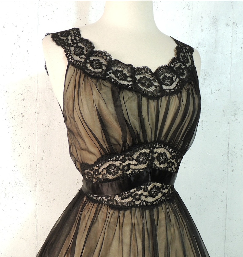 Vintage 50s Nightgown Vanity Fair Black Nude Alencon Lace Satin Ribbon Ballerina Nightie Peignoir